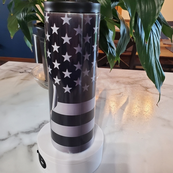 DON'T TREAD ON ME 20oz Tumbler with duo lids 🎉sale - Picture 4 of 9